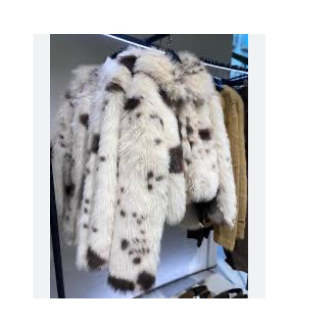 SHORT FAUX FUR ANIMAL PRINT COAT - Picture 6 of 8